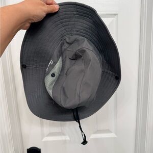 Sun Squad Wide Brim Sun Hat Gray Mesh Vent Adjustable Outdoor Hiking Fishing